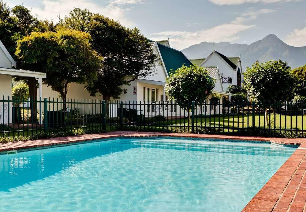 Protea Hotel By Marriott George King George Buitenkant foto