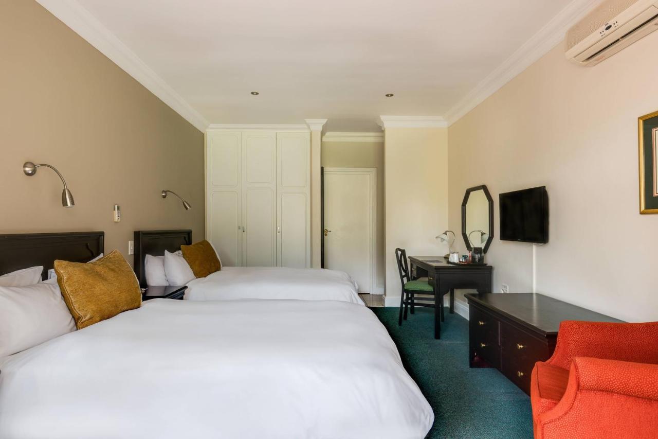 Protea Hotel By Marriott George King George Buitenkant foto