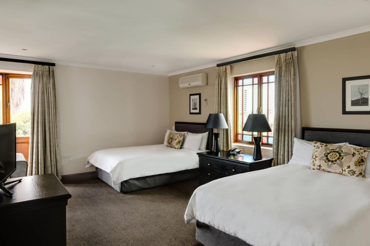 Protea Hotel By Marriott George King George Buitenkant foto