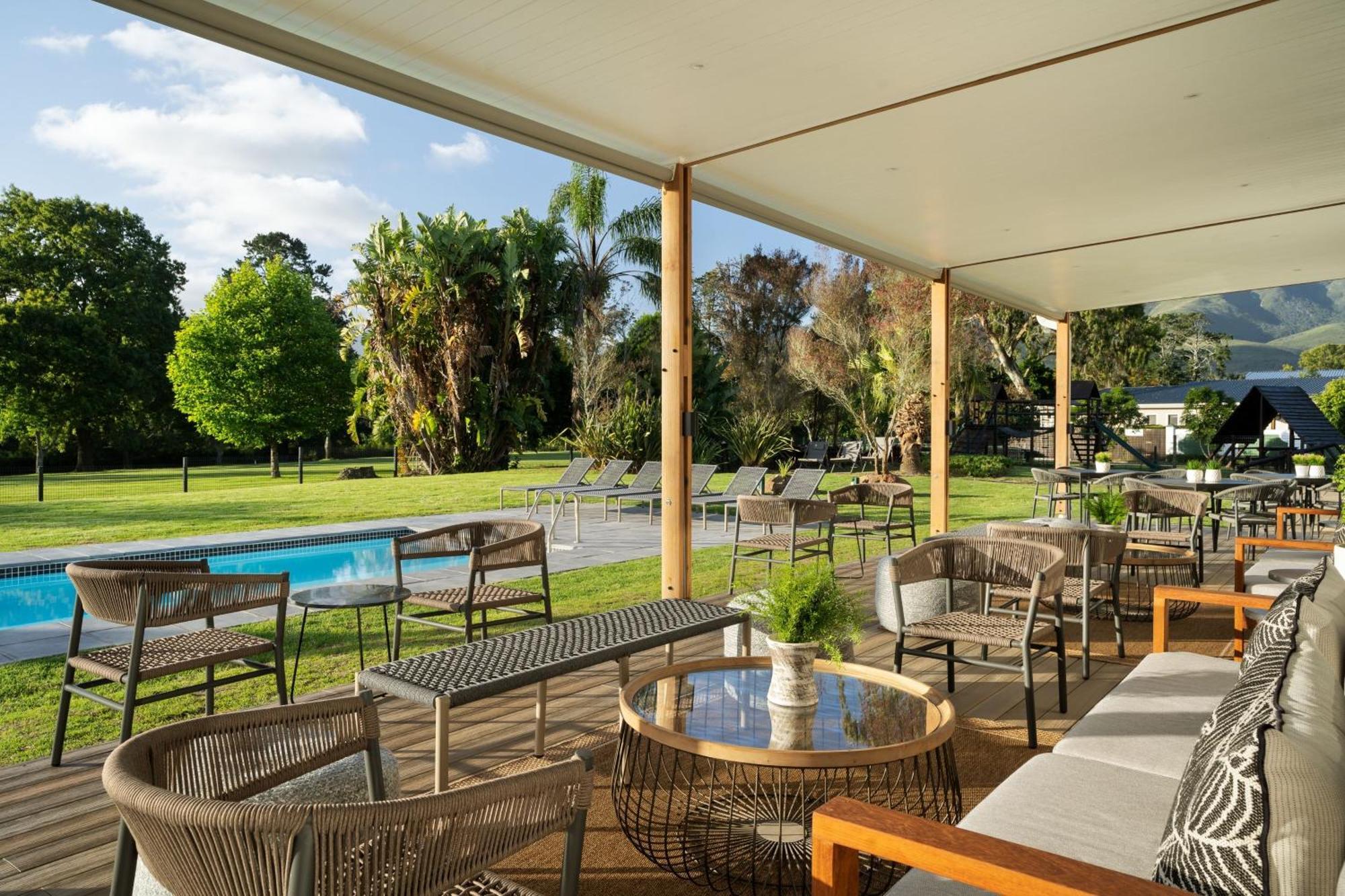 Protea Hotel By Marriott George King George Buitenkant foto