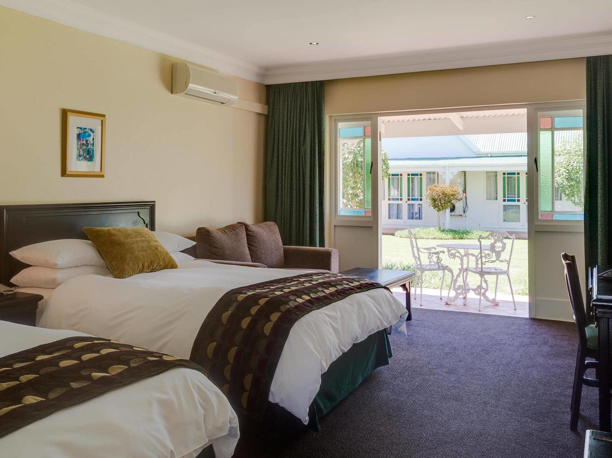 Protea Hotel By Marriott George King George Buitenkant foto